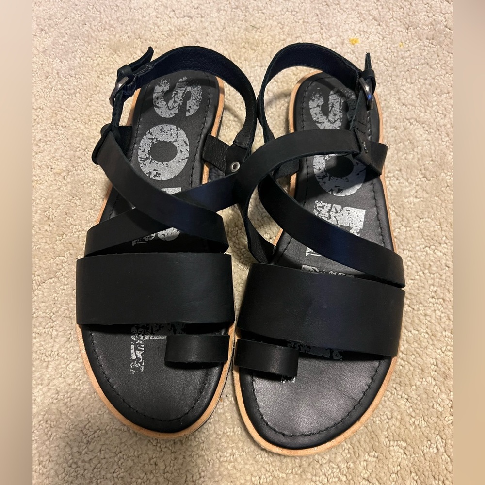 SOREL black sandals. Size 6.